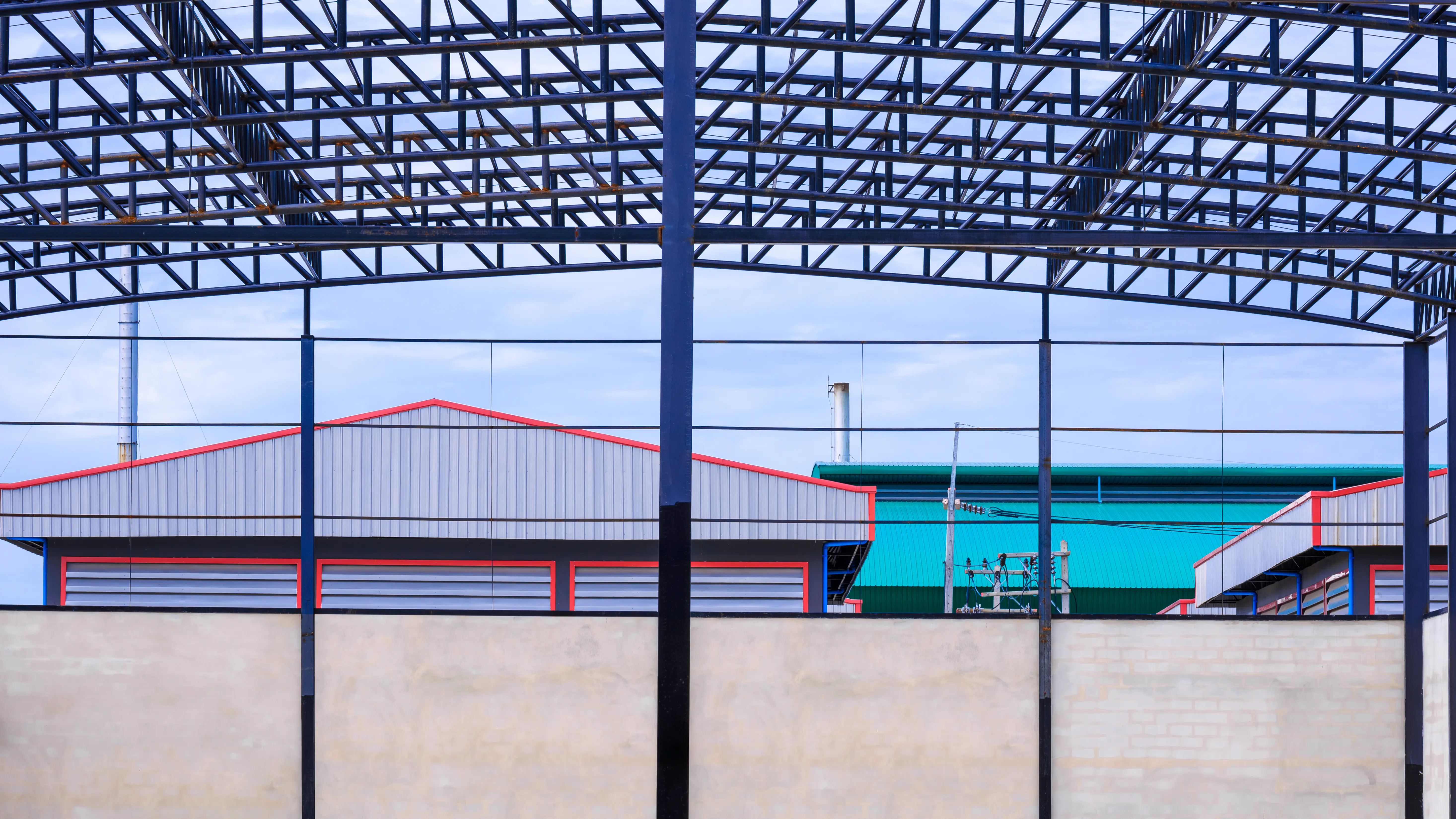 What Is a PEB Structure? Benefits, Applications & Why Factories in Gujarat Prefer It